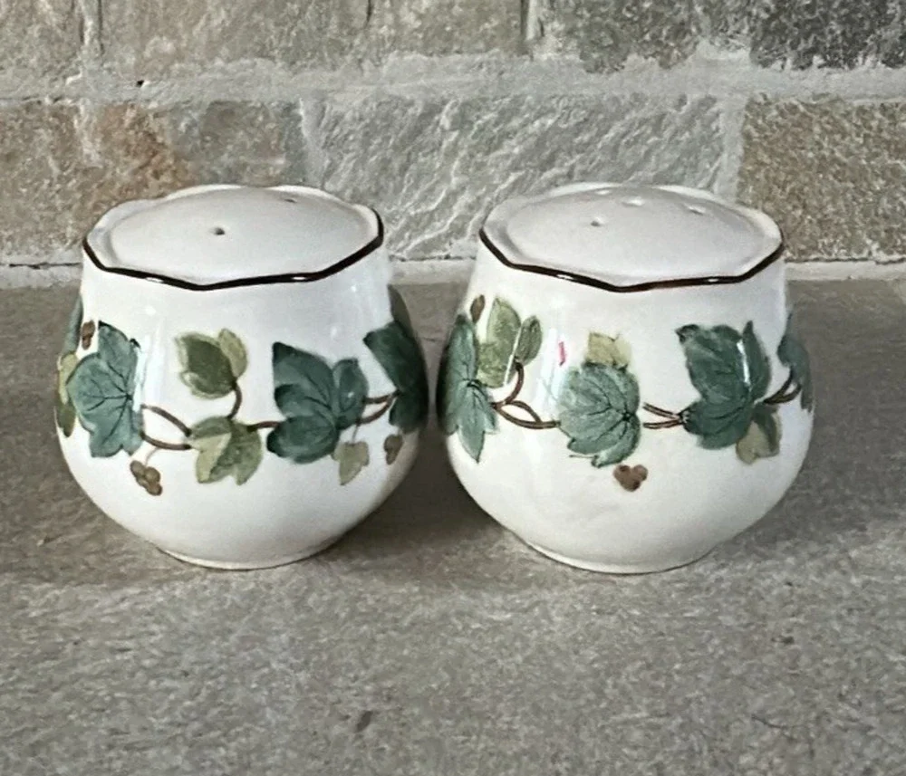 Nikko Greenwood Salt & Pepper Shaker Set Japan